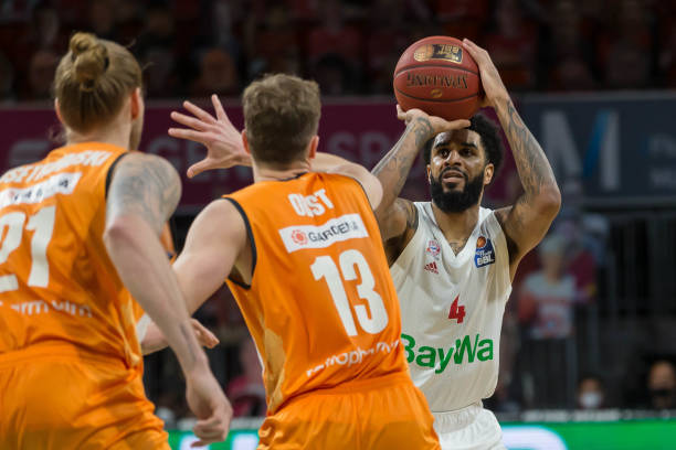 因此变得更 因此变得更