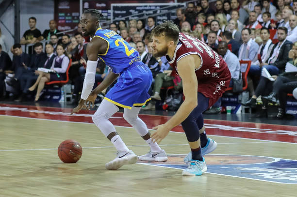 练场边的神 练场边的神